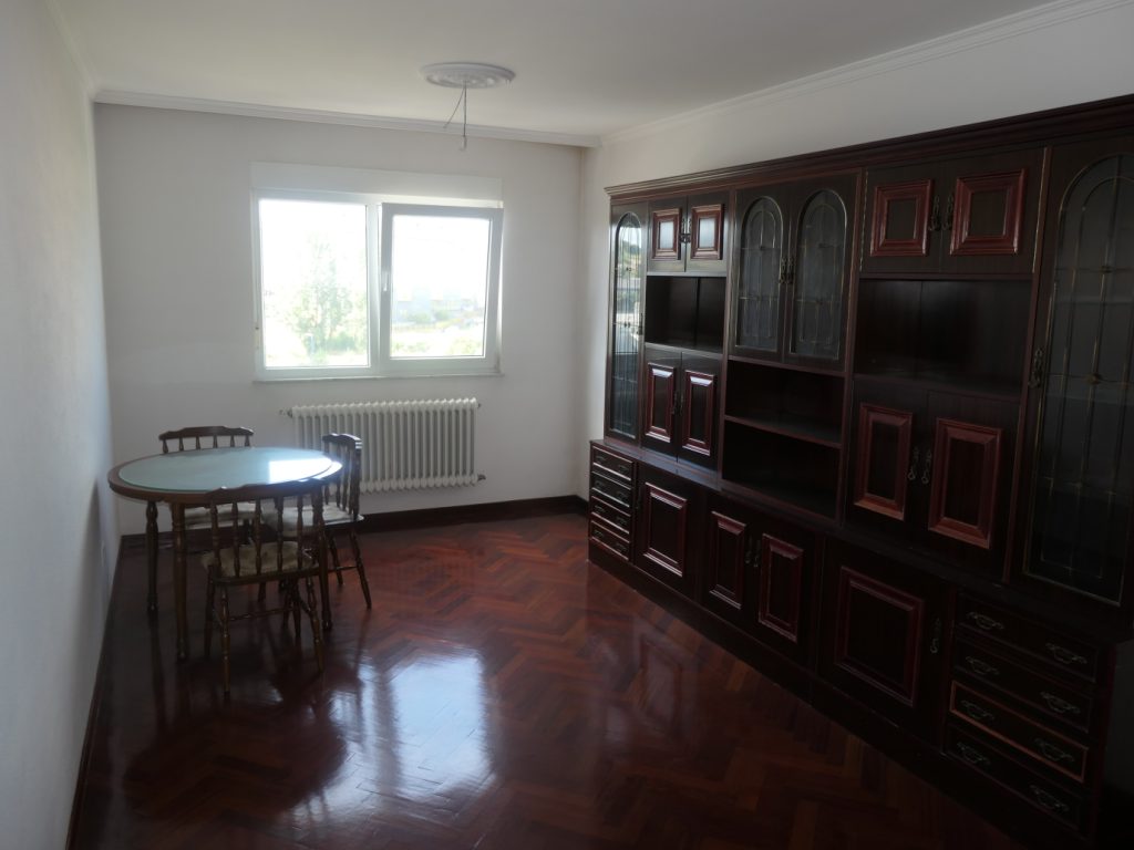 Piso de 3 dormitorios, Rúa da Herba