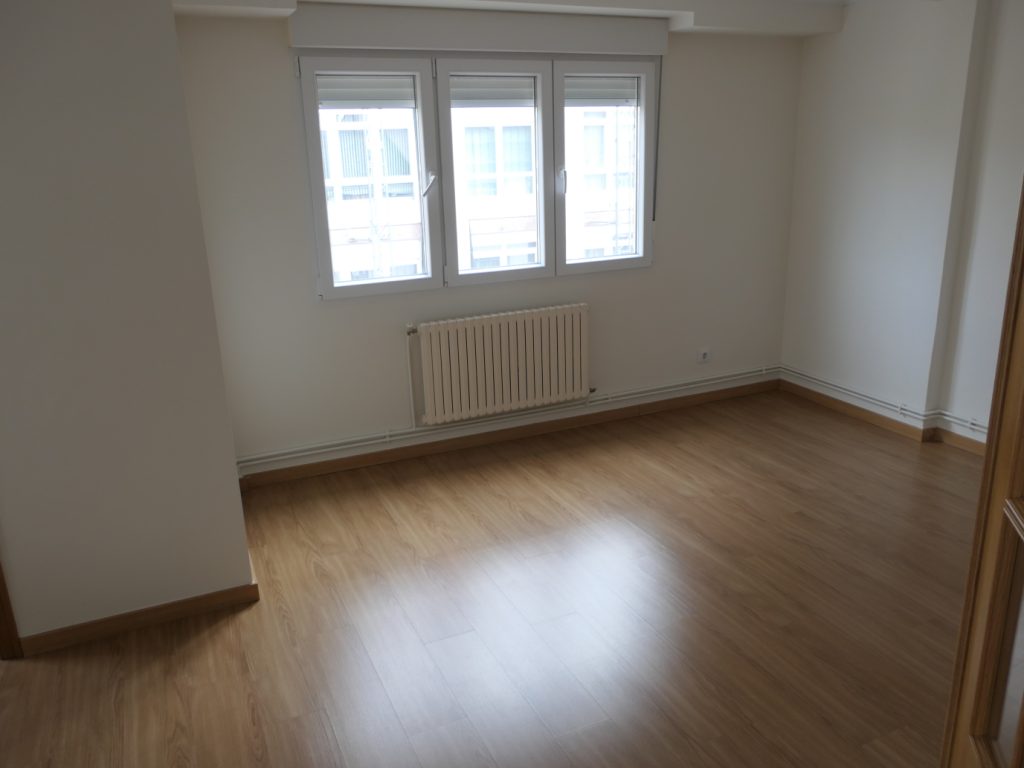 Piso de 4 dormitorios, Avda. de La Coruña