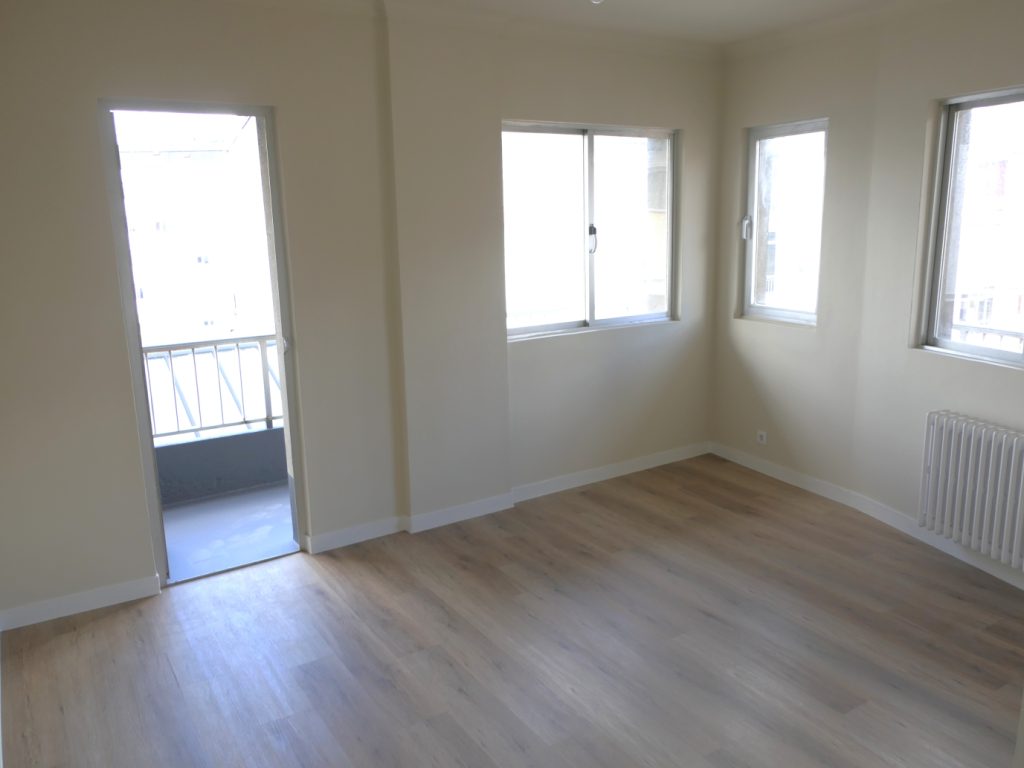 Piso de 4 dormitorios, Río Navia