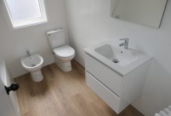 Piso de 4 dormitorios, Río Navia