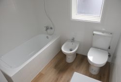 Piso de 4 dormitorios, Río Navia