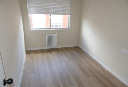 Piso de 4 dormitorios, Río Navia