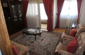 Piso de 5 dormitorios, Calle Conde