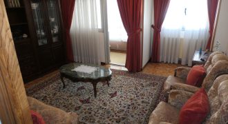 Piso de 5 dormitorios, Calle Conde