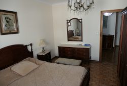 Piso de 5 dormitorios, Calle Conde
