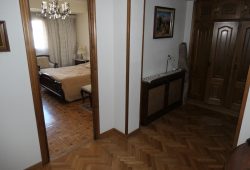 Piso de 5 dormitorios, Calle Conde