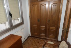 Piso de 5 dormitorios, Calle Conde