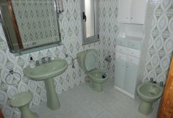 Piso de 5 dormitorios, Calle Conde