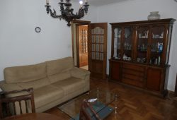 Piso de 5 dormitorios, Calle Conde