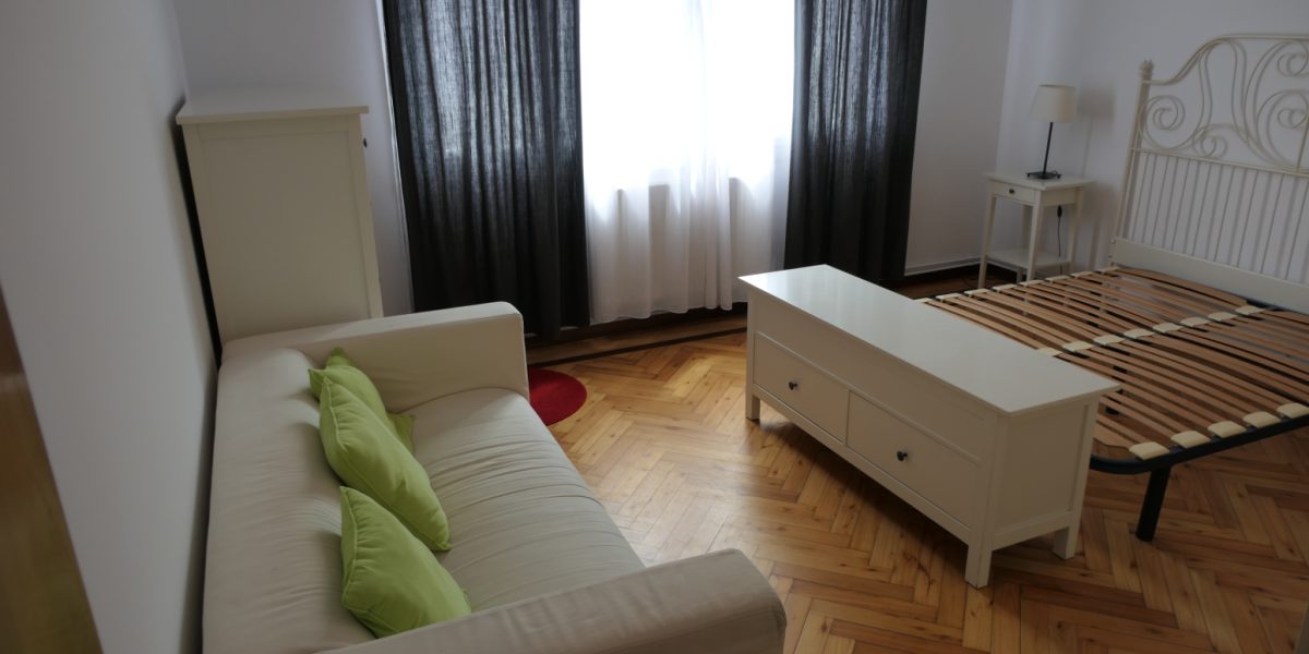 Piso de 5 dormitorios, Río Navia