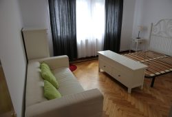 Piso de 5 dormitorios, Río Navia
