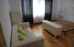 Piso de 5 dormitorios, Río Navia