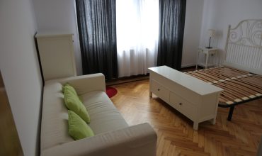 Piso de 5 dormitorios, Río Navia