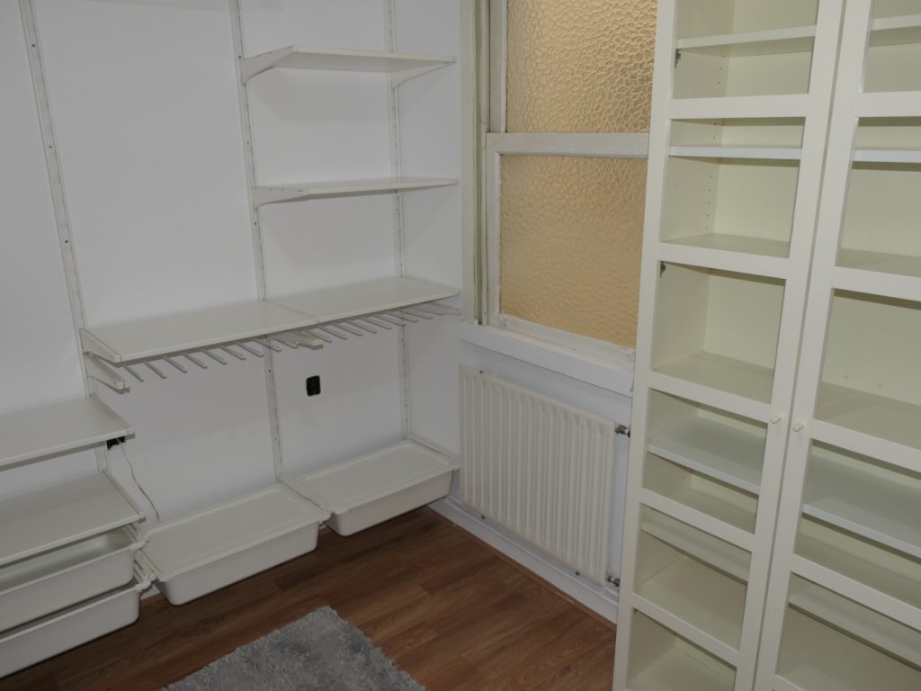 Piso de 5 dormitorios, Río Navia