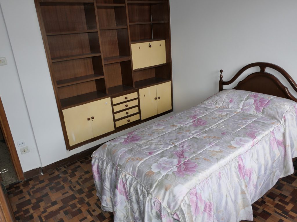 Piso de 5 dormitorios, Río Navia