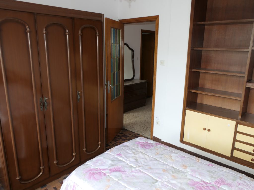 Piso de 5 dormitorios, Río Navia