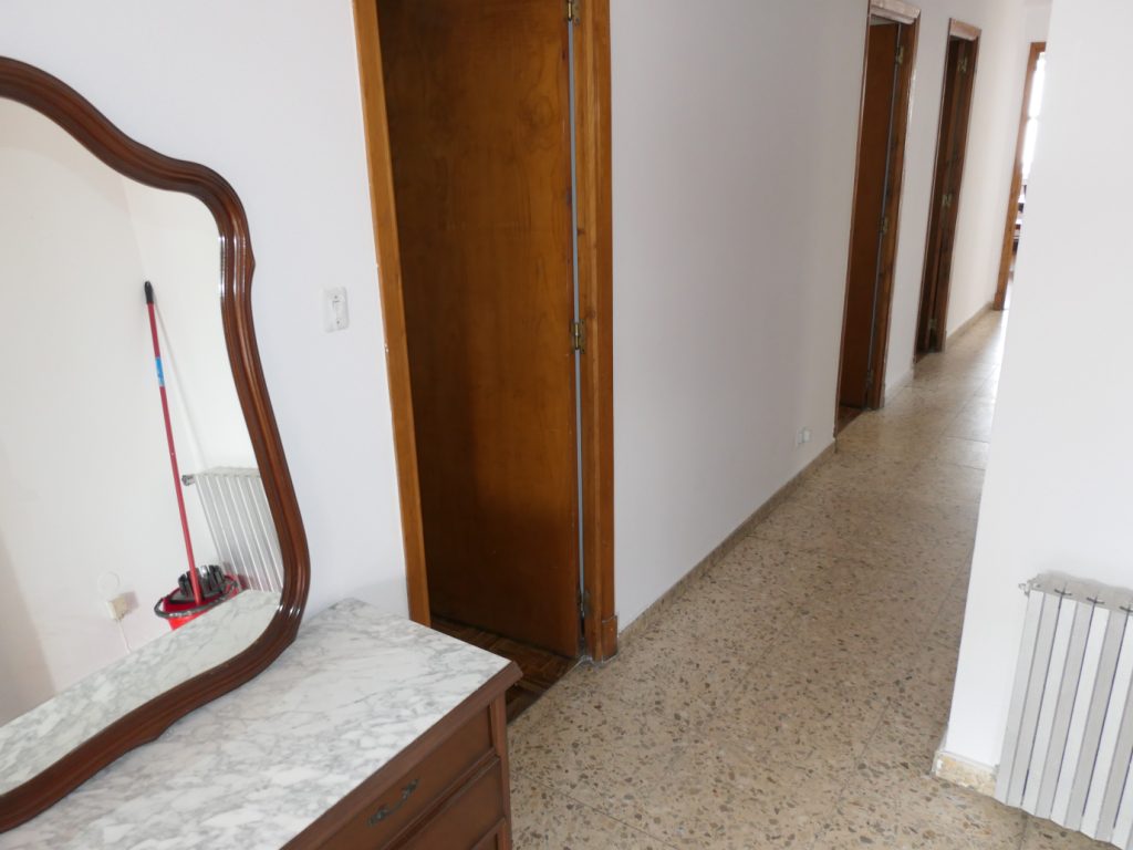 Piso de 5 dormitorios, Río Navia