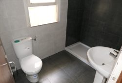 Piso de 5 dormitorios, Río Navia