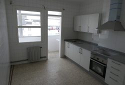 Piso de 5 dormitorios, Río Navia