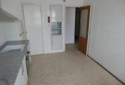Piso de 5 dormitorios, Río Navia