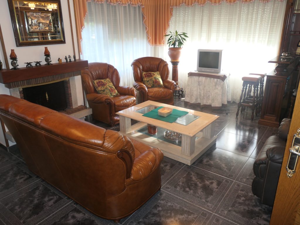 Chalet individual de 5 dormitorios, Calde