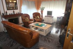 Chalet individual de 5 dormitorios, Calde