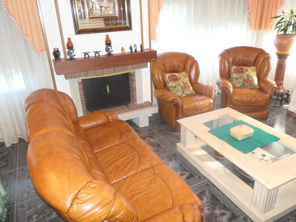 Chalet individual de 5 dormitorios, Calde