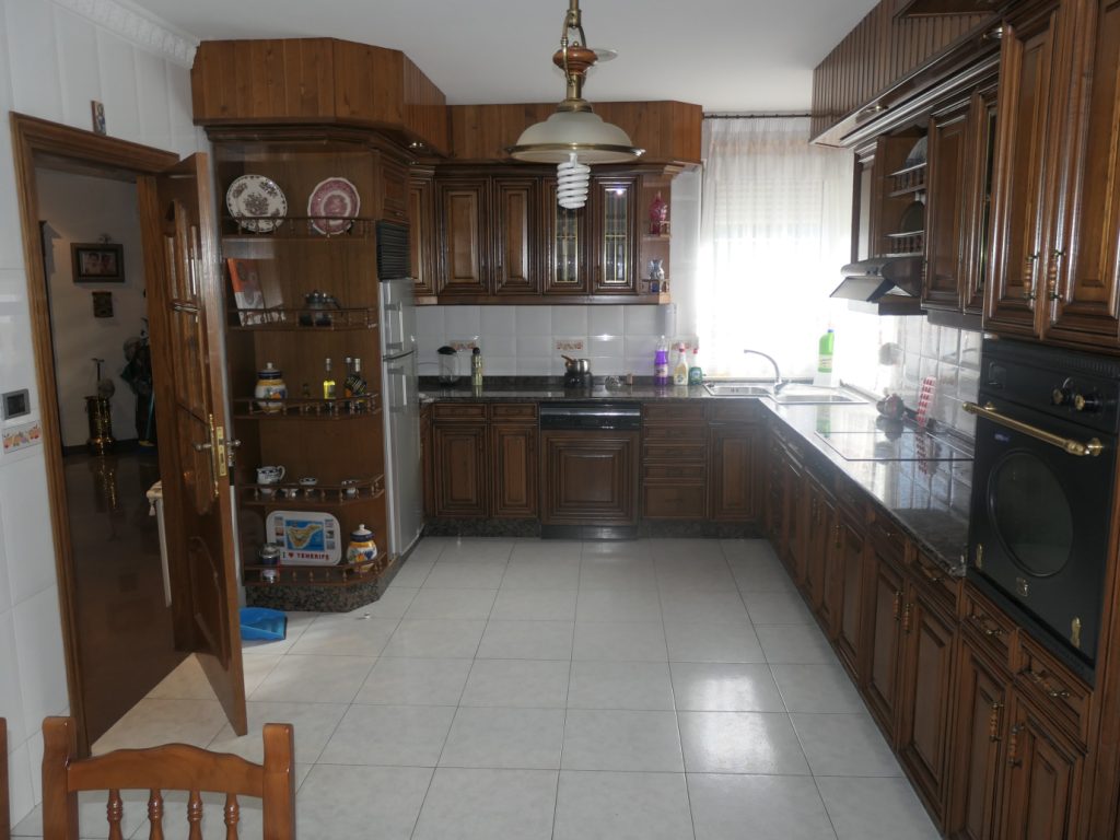 Chalet individual de 5 dormitorios, Calde