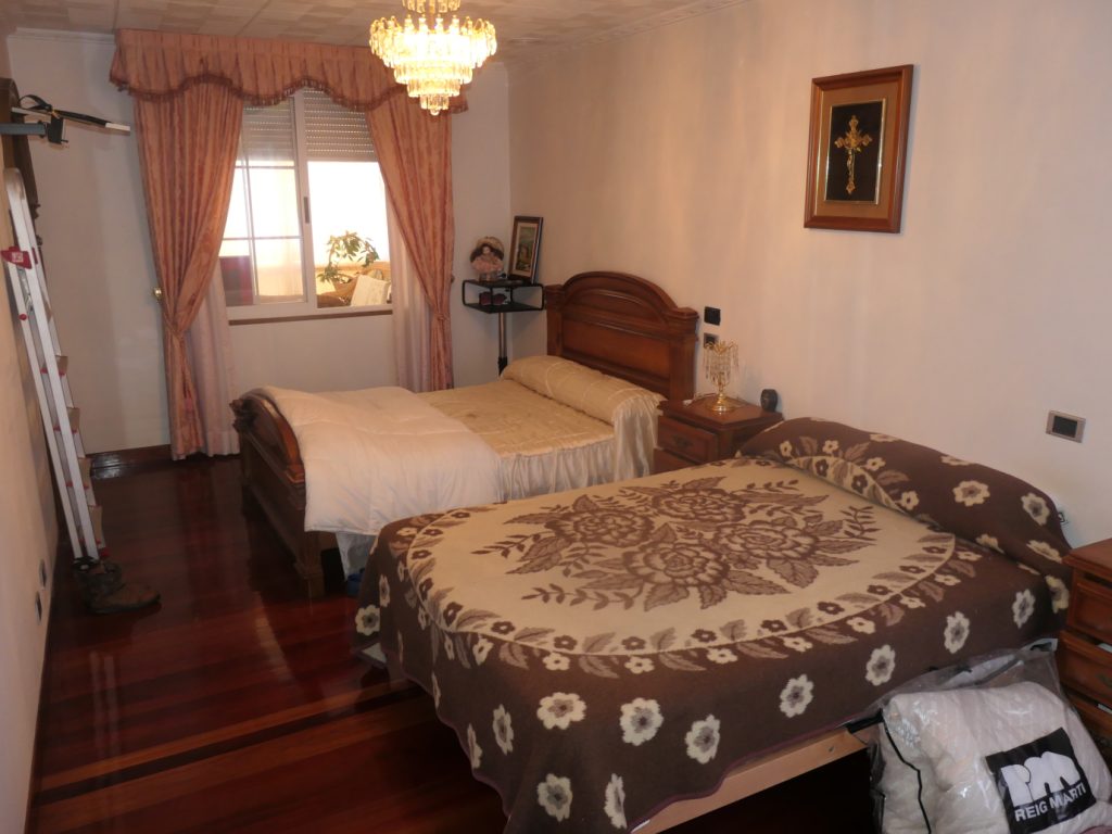 Chalet individual de 5 dormitorios, Calde