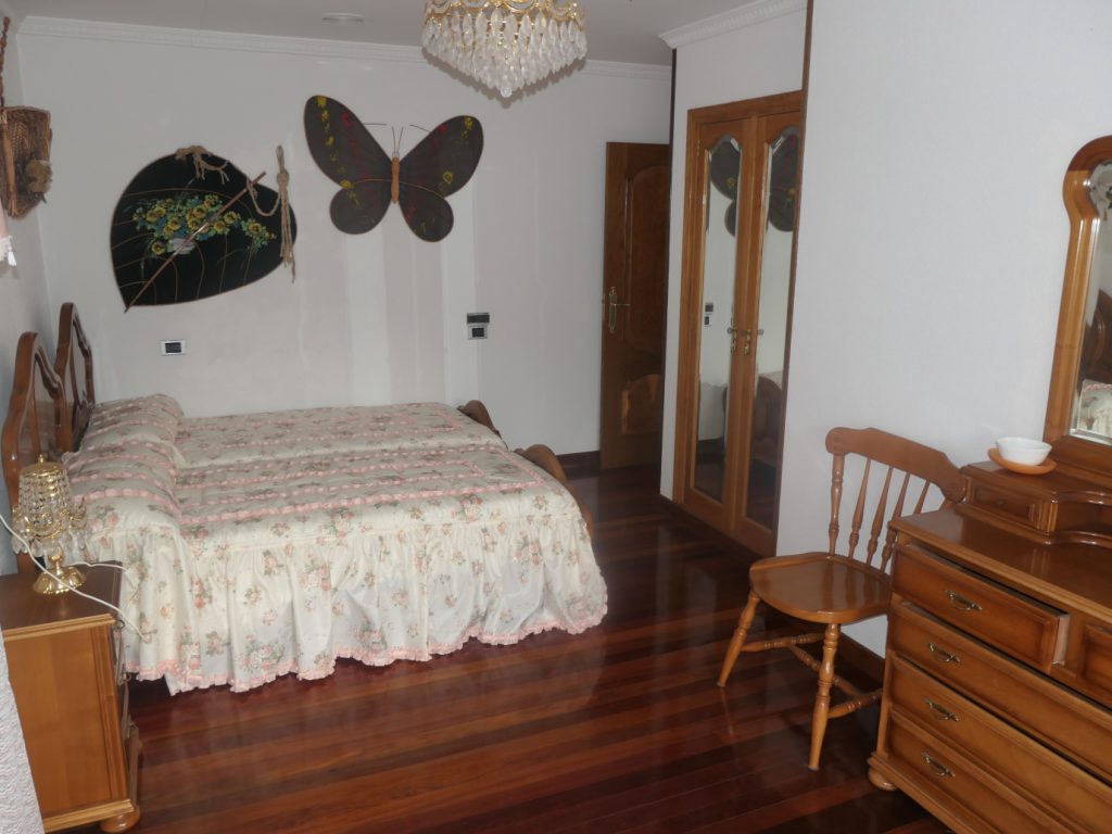 Chalet individual de 5 dormitorios, Calde