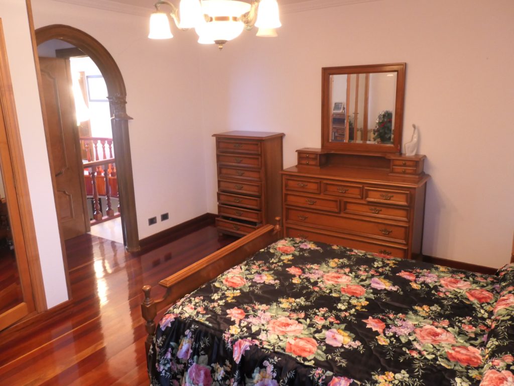 Chalet individual de 5 dormitorios, Calde