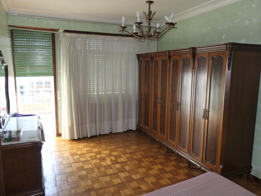 Piso de 4 dormitorios, Río Eo