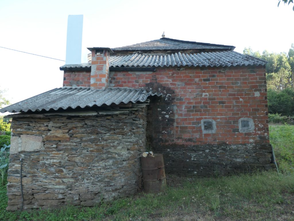 Casa de piedra, Begonte