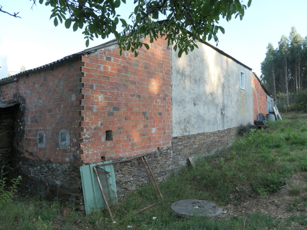 Casa de piedra, Begonte