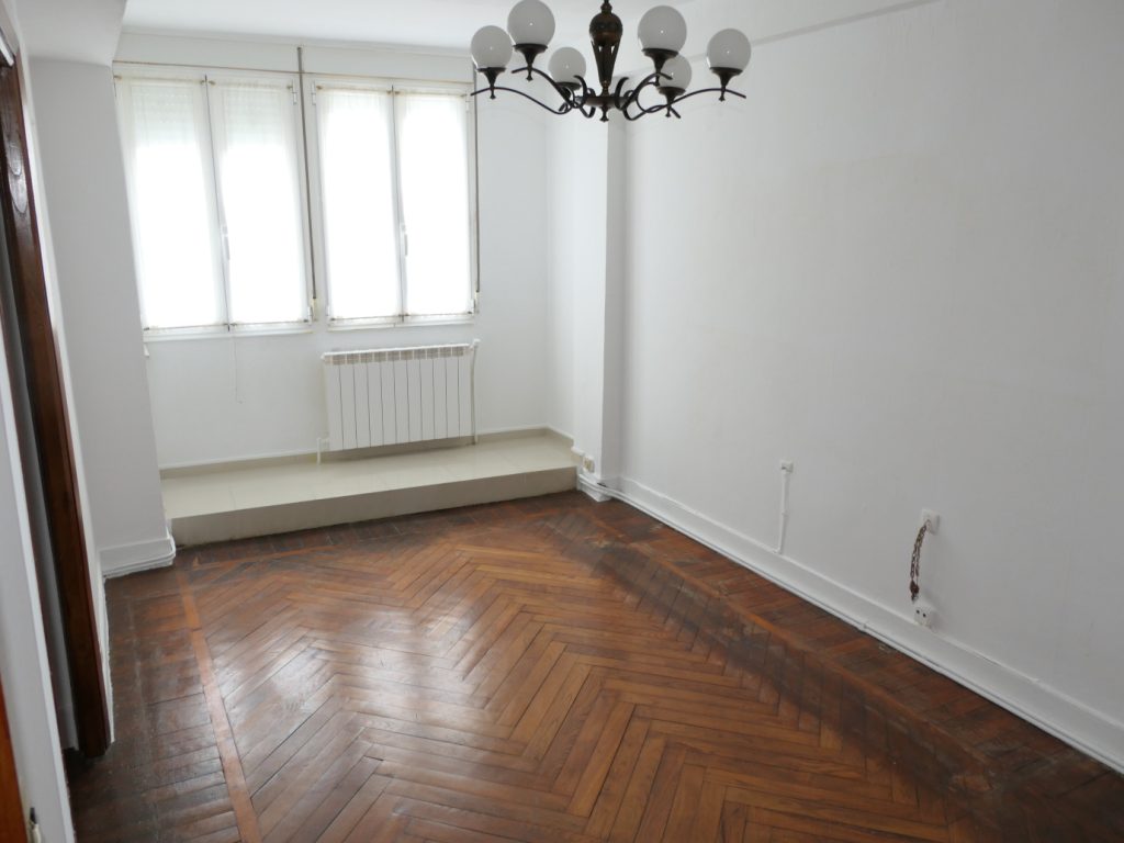 Piso de 4 dormitorios, Rúa Nova