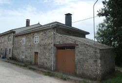 Casa de piedra pareada, Fonteseca – Xiá