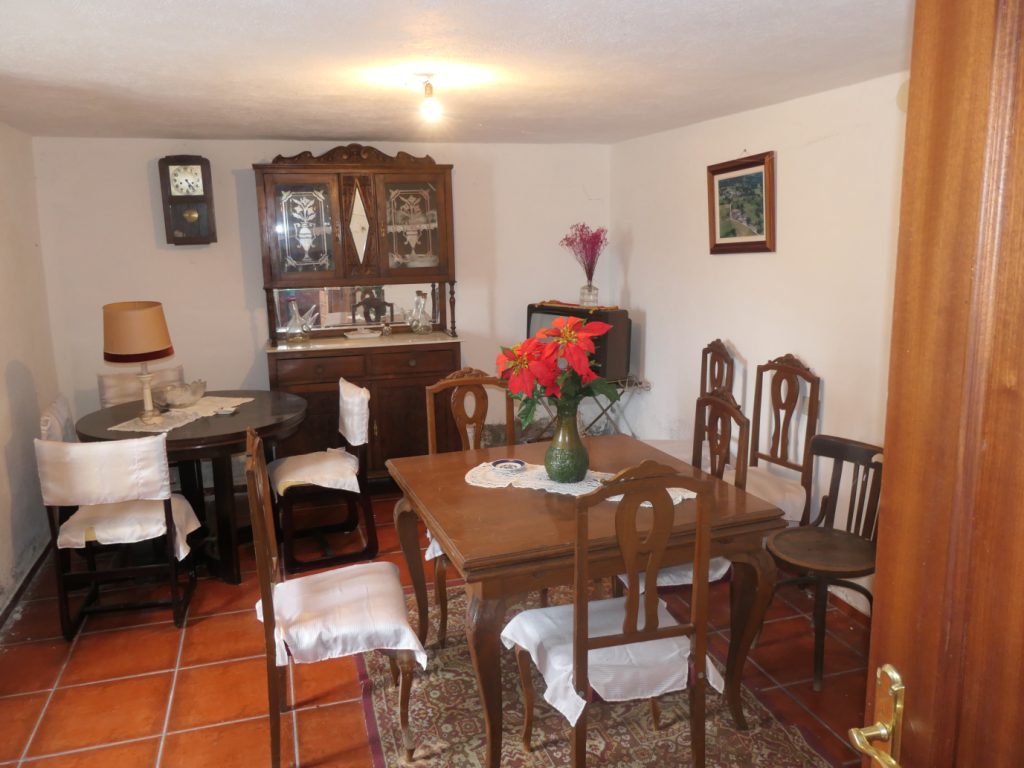 Casa de piedra pareada, Fonteseca – Xiá