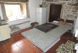 Casa de piedra pareada, Fonteseca – Xiá