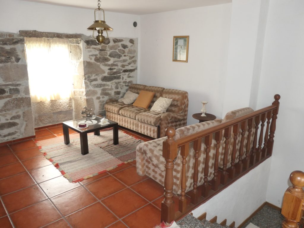 Casa de piedra pareada, Fonteseca – Xiá