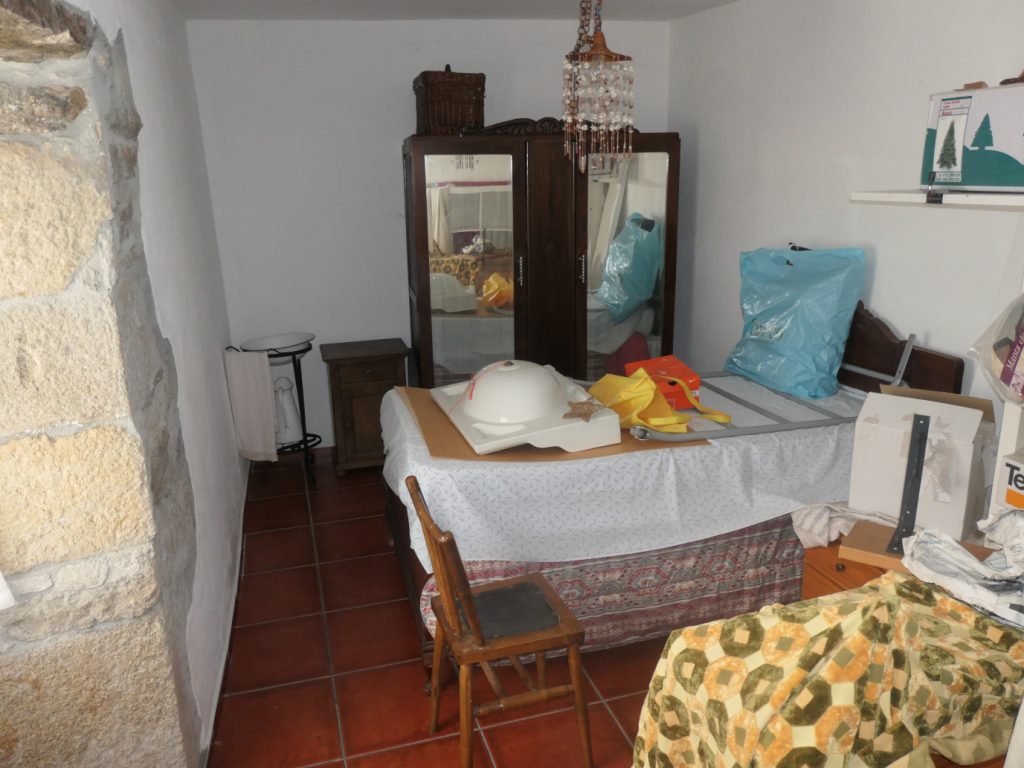 Casa de piedra pareada, Fonteseca – Xiá