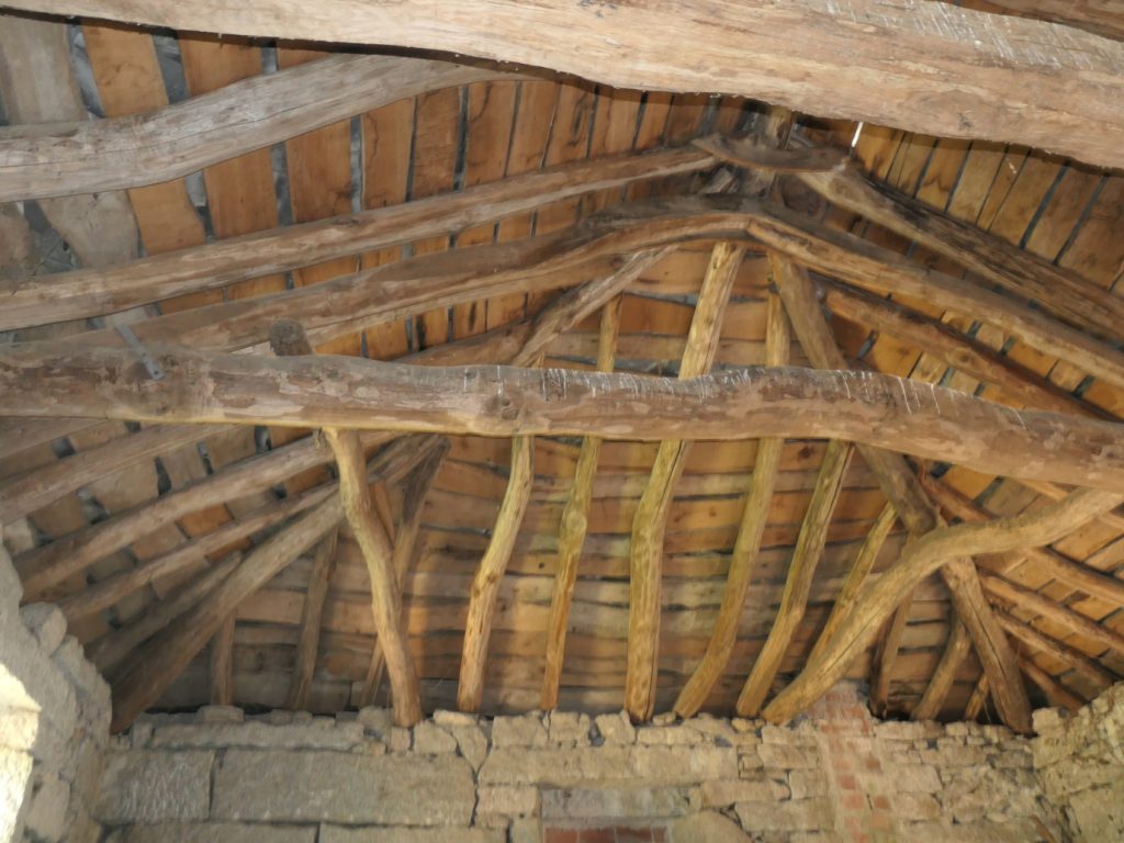 Casa de piedra con parcela edificable, A Revolta – Castroverde