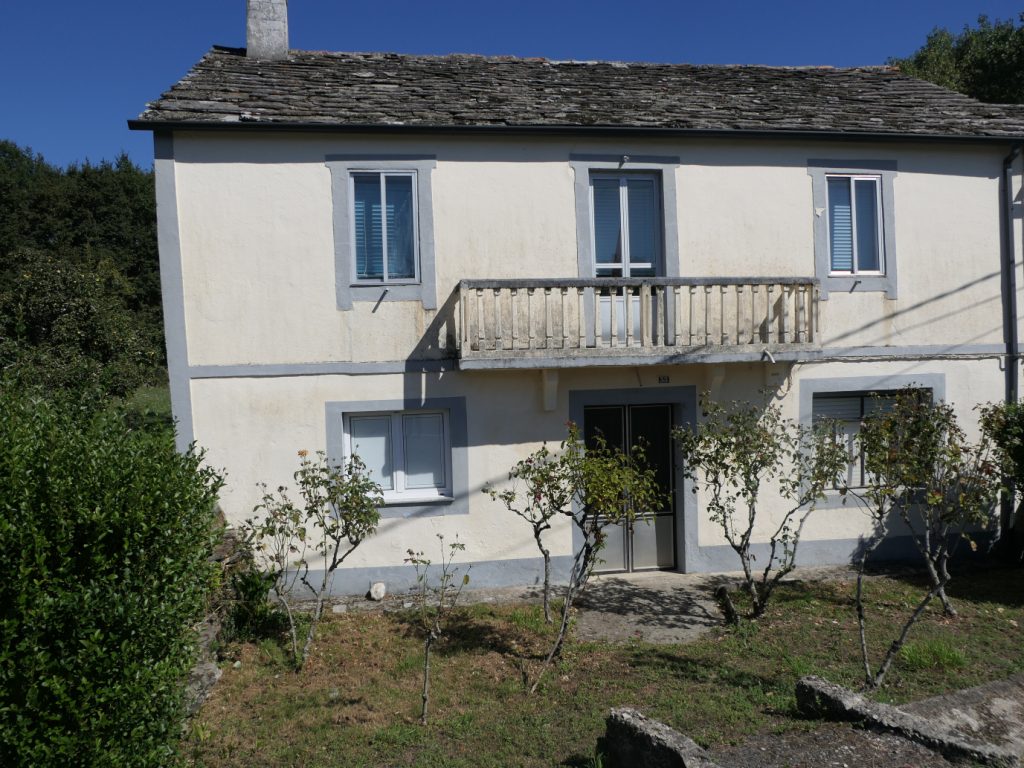 Casa de piedra pareada, Carral-Begonte