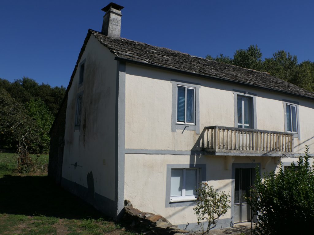 Casa de piedra pareada, Carral-Begonte