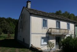 Casa de piedra pareada, Carral-Begonte