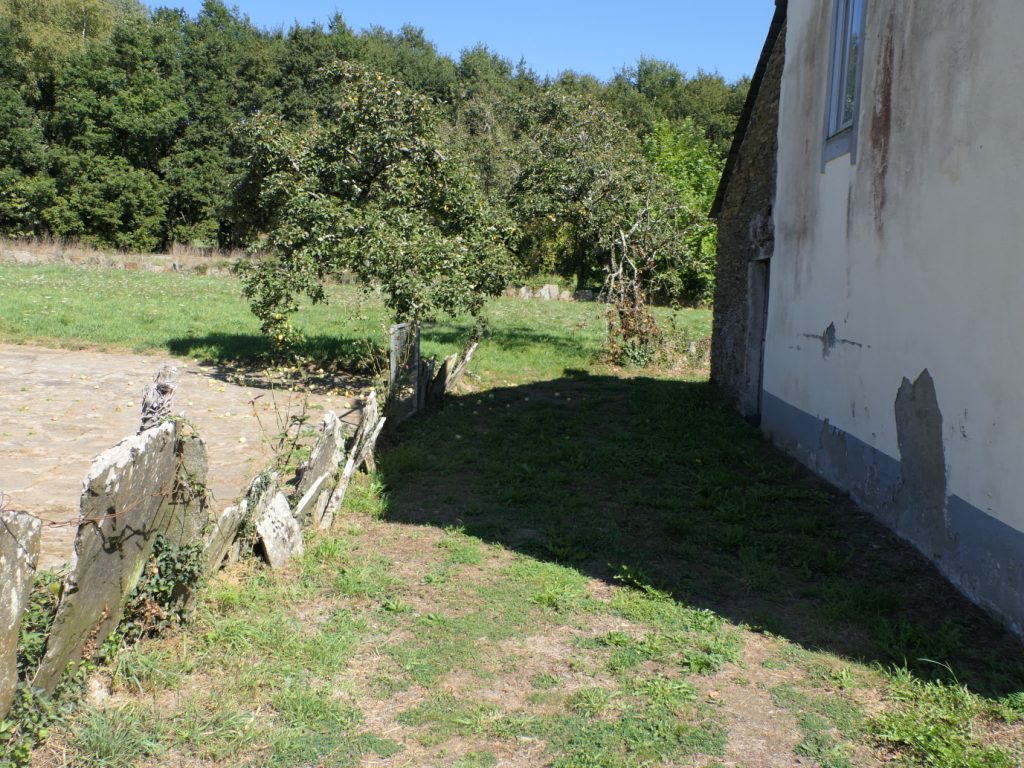 Casa de piedra pareada, Carral-Begonte
