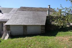 Casa de piedra pareada, Carral-Begonte