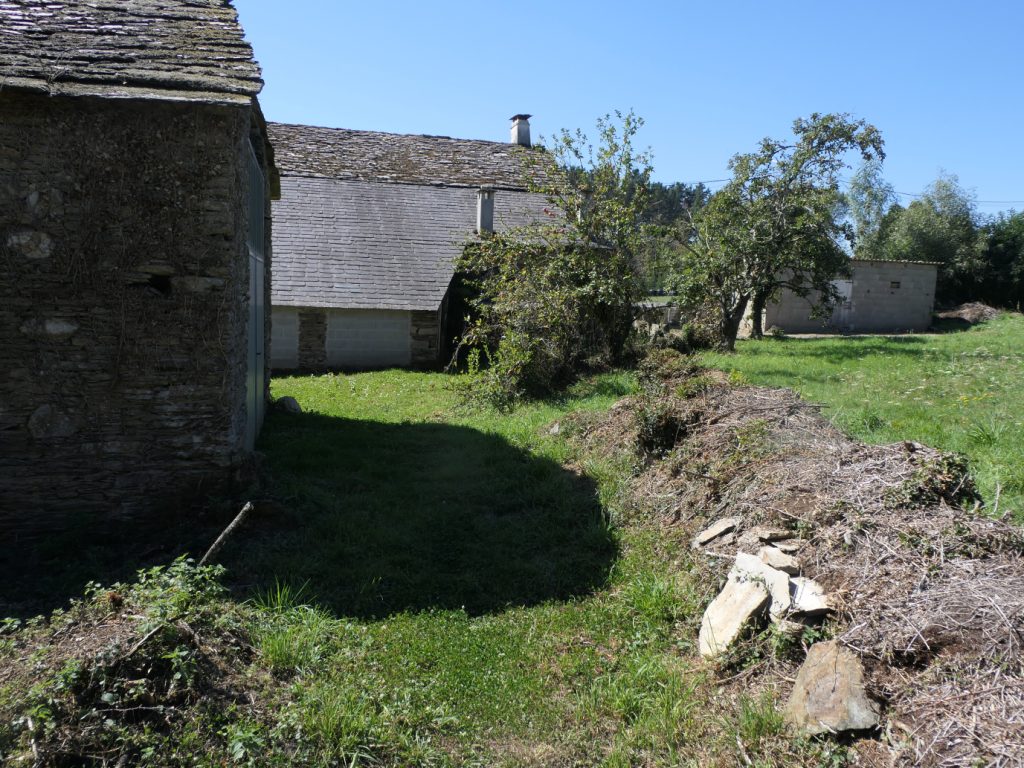 Casa de piedra pareada, Carral-Begonte