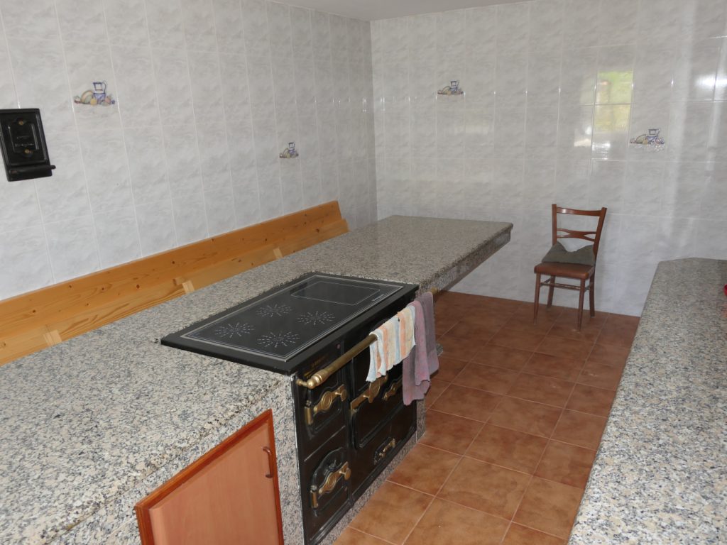 Casa de piedra pareada, Carral-Begonte
