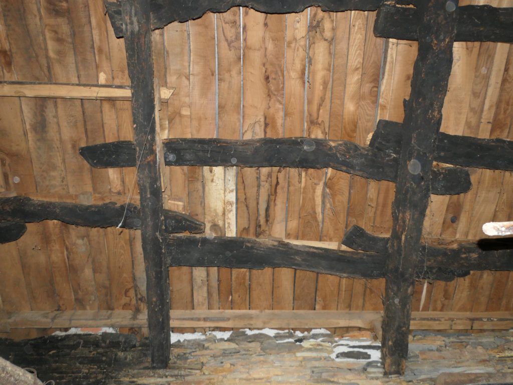 Casa de piedra pareada, Carral-Begonte