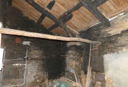 Casa de piedra pareada, Carral-Begonte